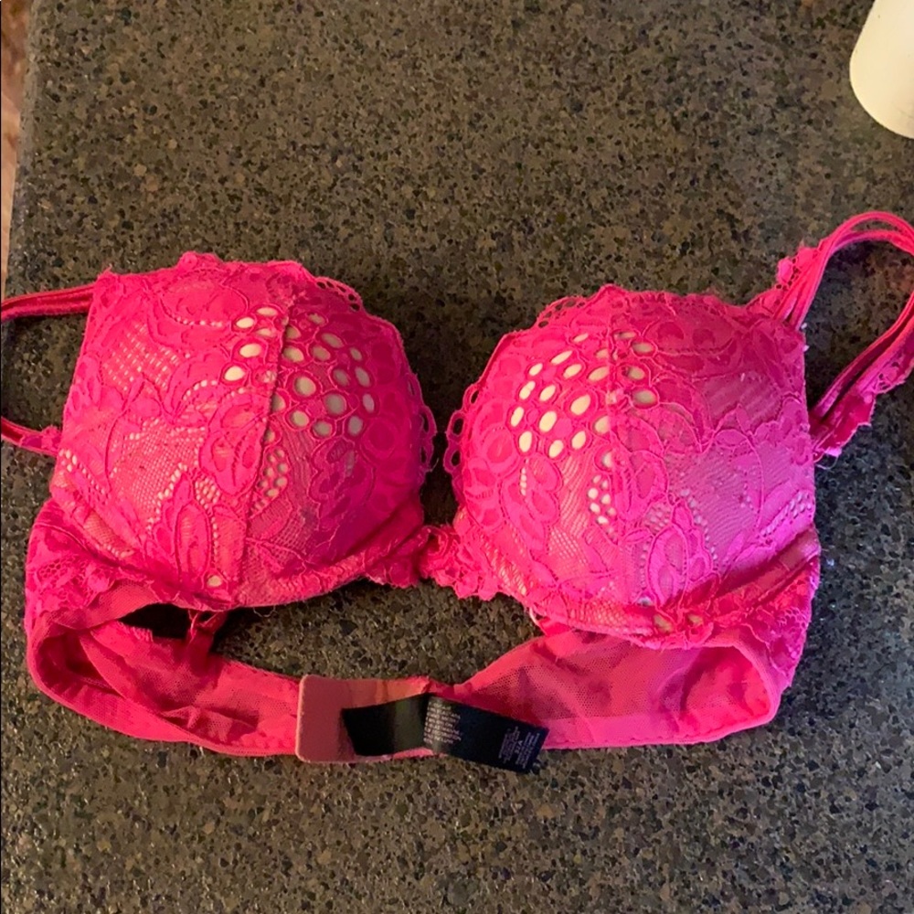 32A Victoria secret push-up bra